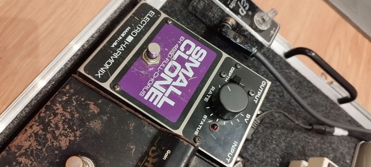 Pedal Chorus Electro Harmonix Small Clone
