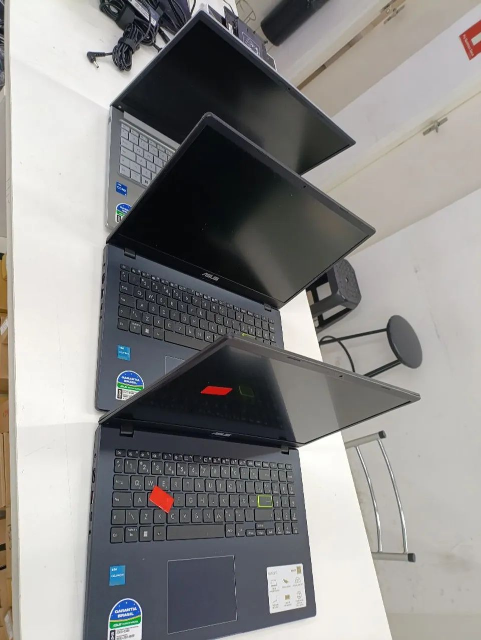 Lote de 3 Asus no estado sem carregador sem bateria  - Foto 5