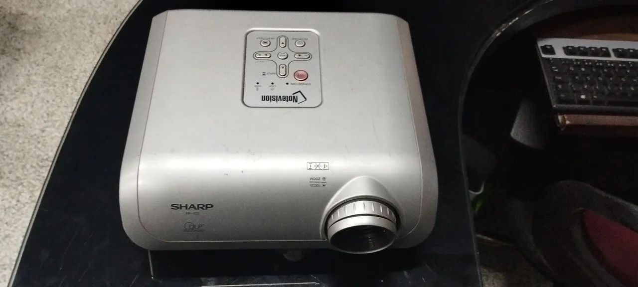 Projetor Sharp XR-10S