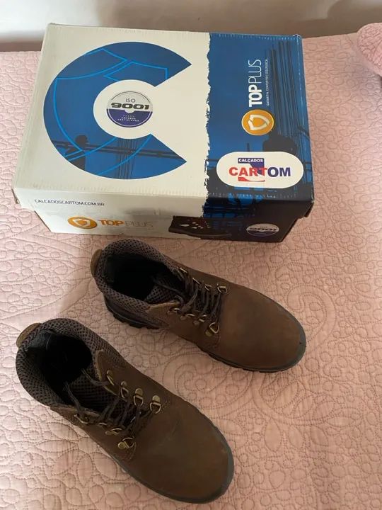 Bota de segurança semi nova  - Foto 5