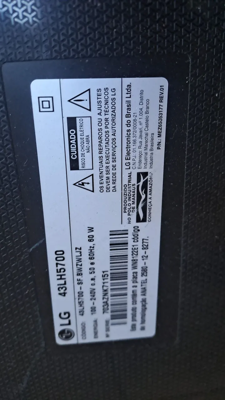 TV LG 43 polegadas 43LH5700 tela com defeito