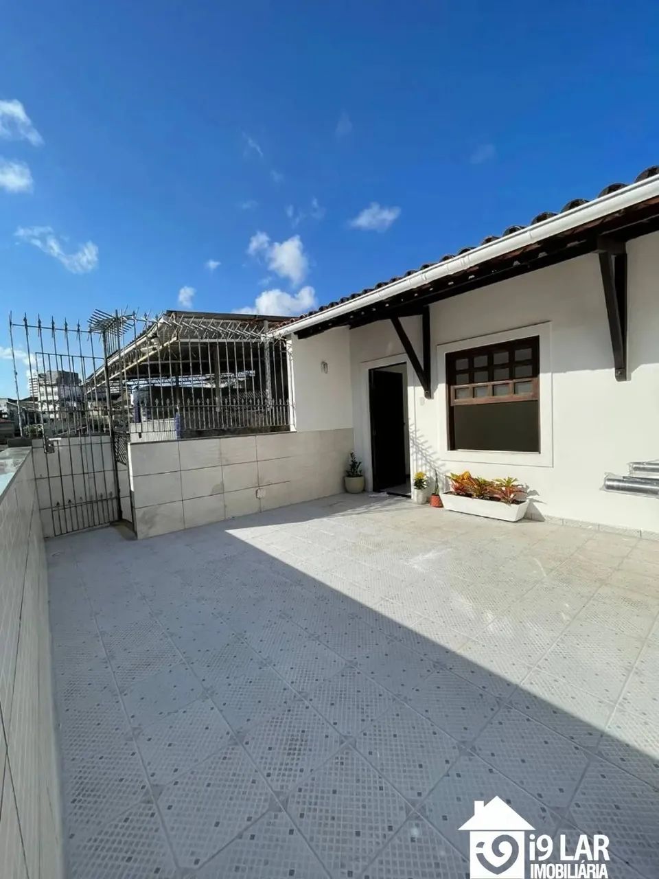 Casa Reformada à Venda com 2/4, em Brotas - Foto 4