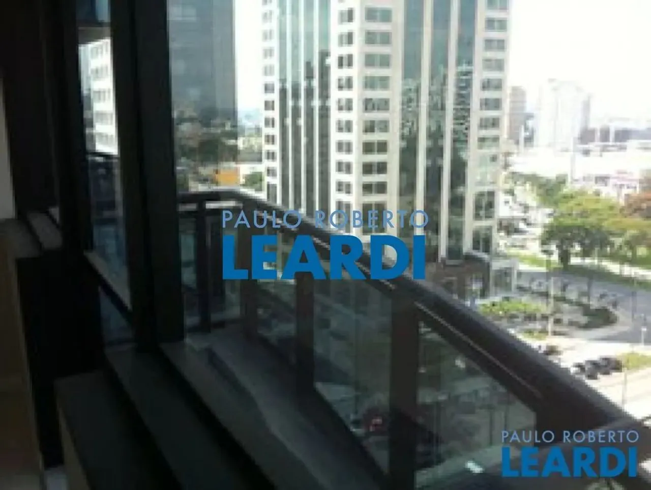 CONJ. COMERCIAL - ALPHAVILLE - SP