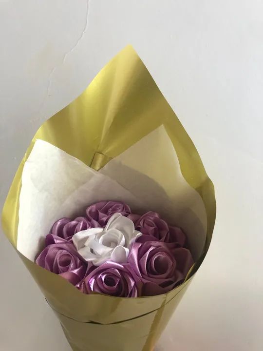 Buquê de Flores de Fita - Decoração Delicada