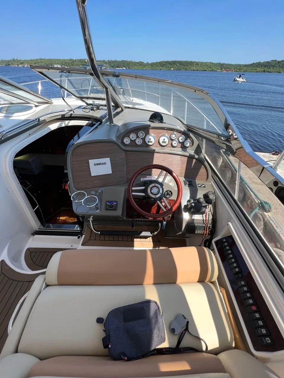 Lancha Regal 40 pes  - Foto 8