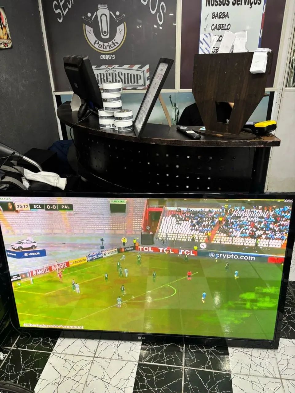 Vendo tv LG 65 polegadas top de linha em estado de nova obs. Não e smartv R$ 1950,00 - Foto 6