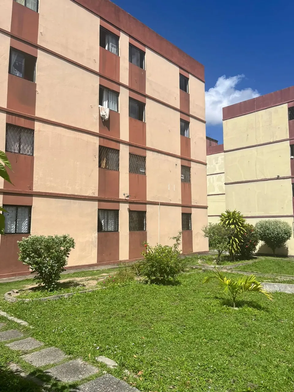 Imóvel para aluguel e venda com 53 metros quadrados com 2 quartos em Roger - João Pessoa -