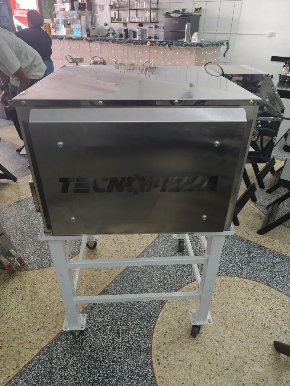 Máquina esteira de assar pizza 