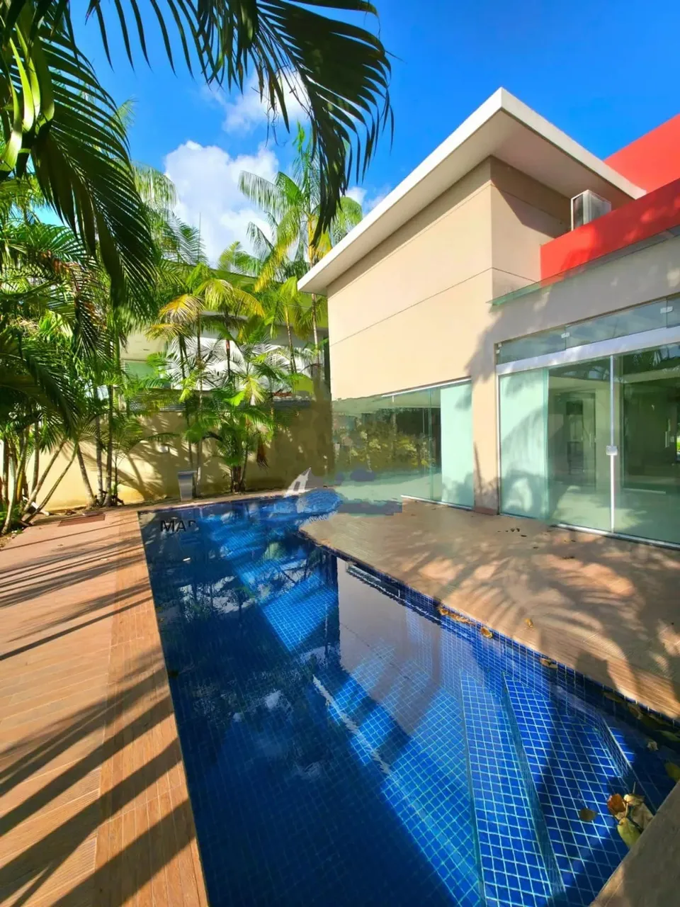 PRAIA DOS PASSARINHO, 4 SUÍTES, (1 TÉRREA), FINO ACABAMENTO, PISCINA, CLIMATIZADA E MODULA
