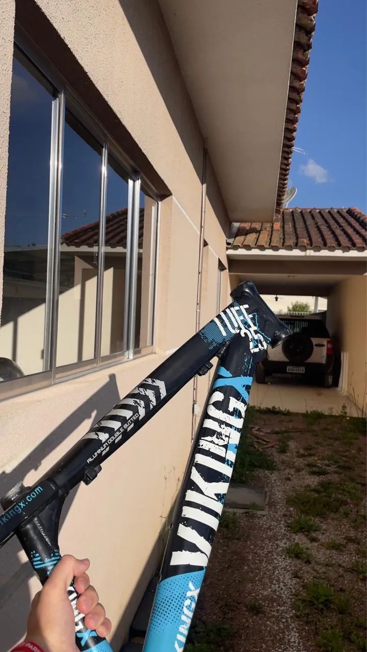 Quadro viking X tuff 25 usado 