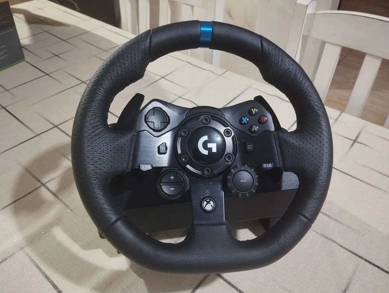 Volante Logitech G923 para Xbox e PC