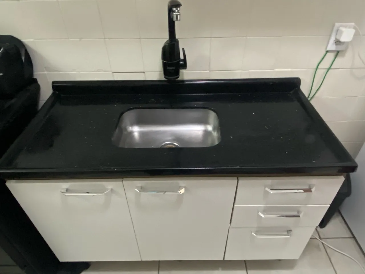 Armário de Cozinha com bancada, Cuba inox e aéreo
