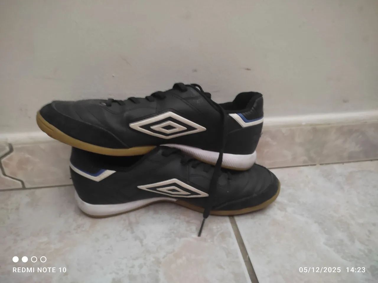Vende-se chuteira 38