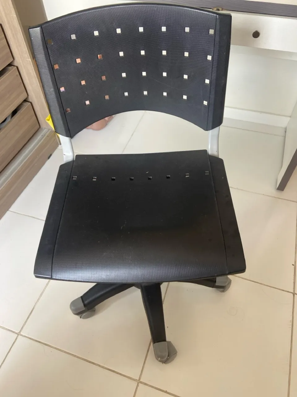 Cadeira de escritório preta