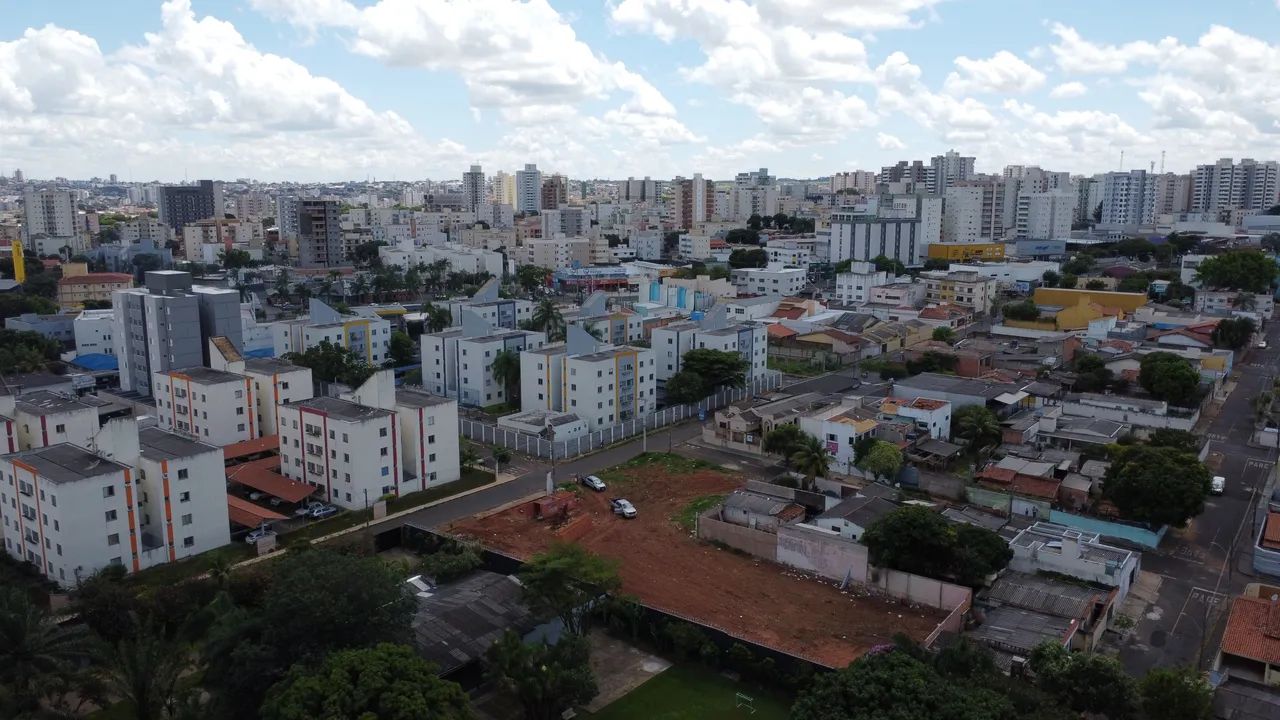 Vendo área pra prédio excelente localização  - Foto 3