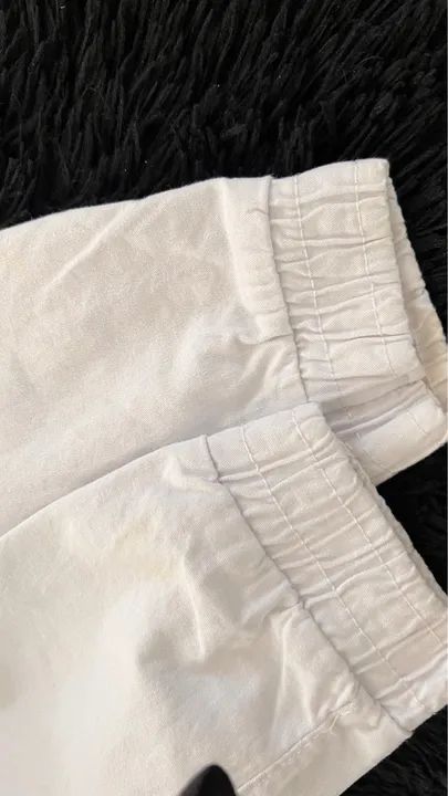Calça branca de tecido  sarja grosso. Nova 70 - Foto 4