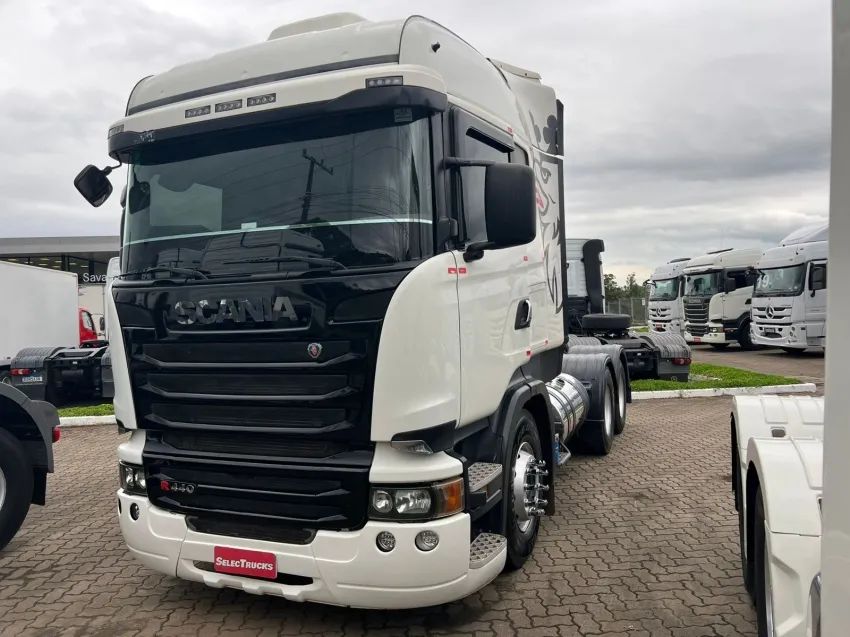 Scania R 440 A 6x4 | Selectrucks