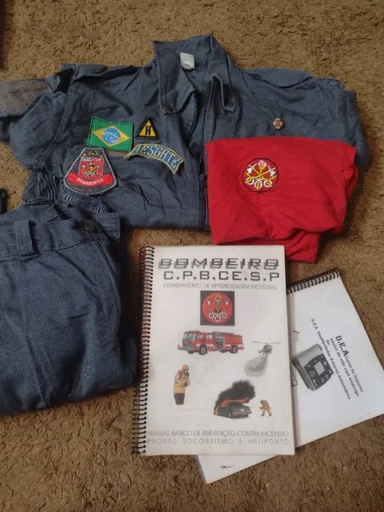 Farda e apostilas bombeiro civil