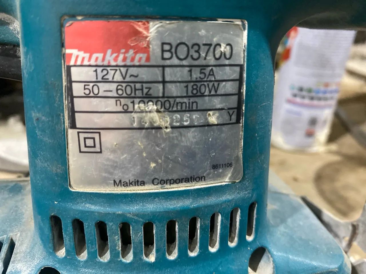 Lixadeira Orbital Makita BO3700 - Foto 2