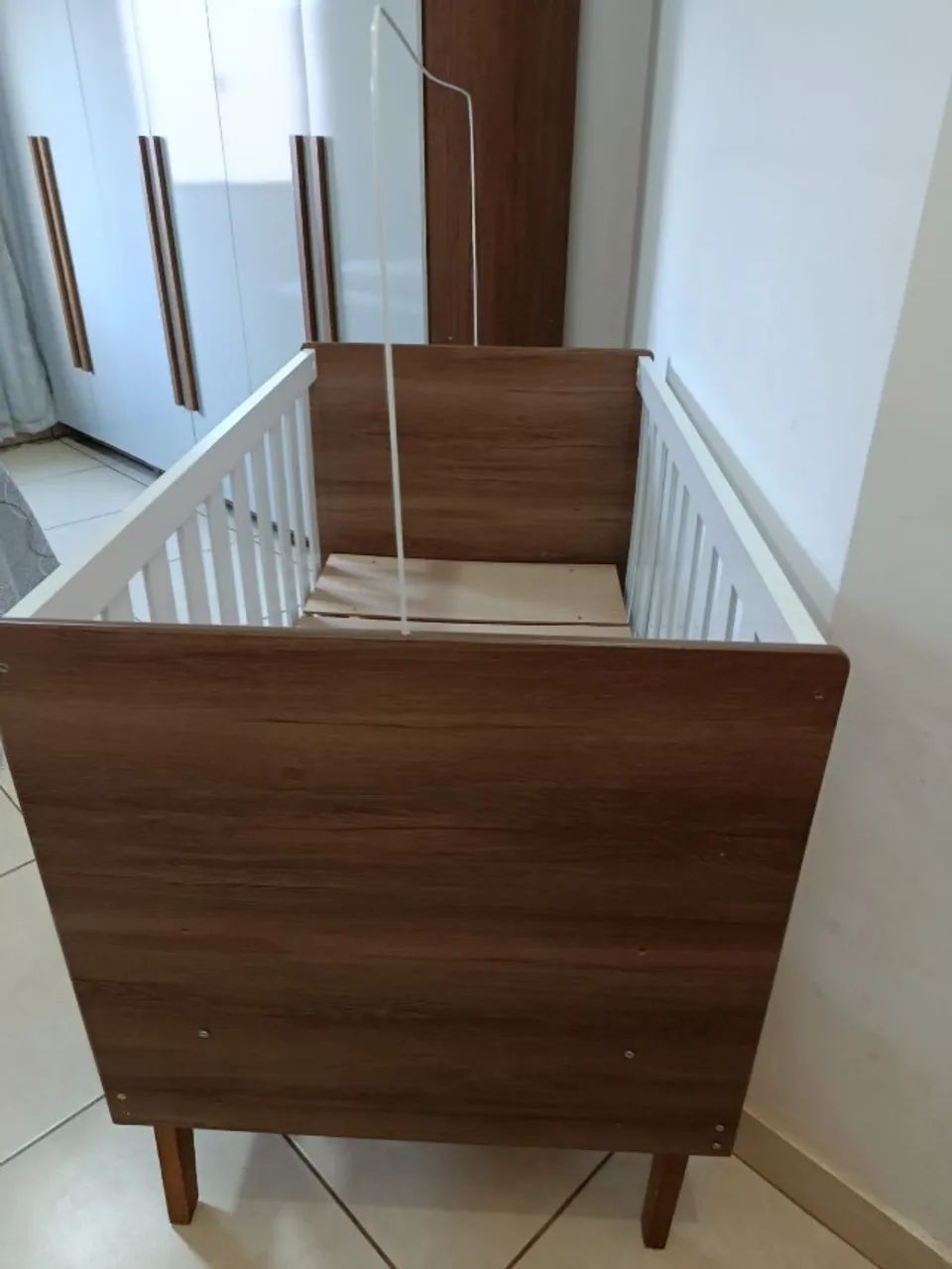 Berço com colchão novinho, vira sofá infantil - Foto 3