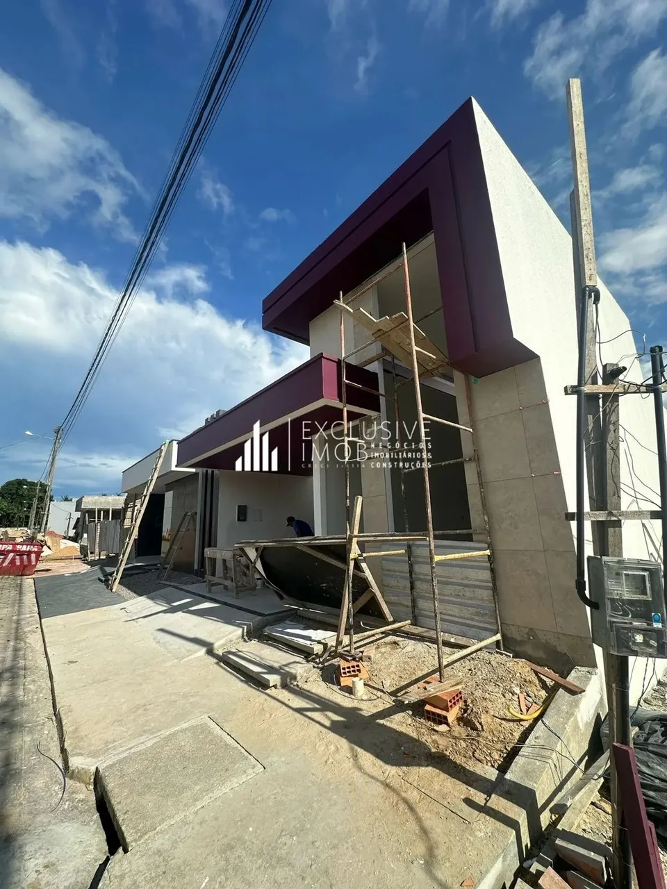 PORTO MARINA CASA DE 112 METROS, 3/4 SENDO 1 SUÍTE É 2 BANHEIROS