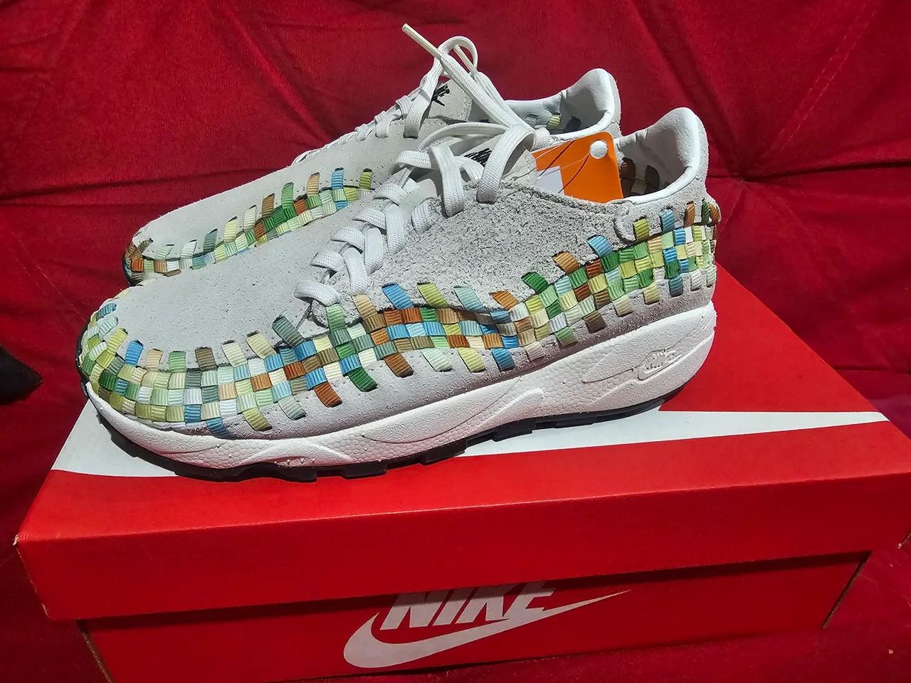 NIKE AIR FOOTSCAPE W'S WOVEN RAINBOW