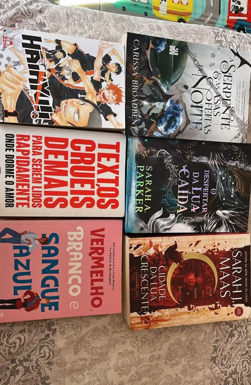 Livros Variados - Romance/Mangá
