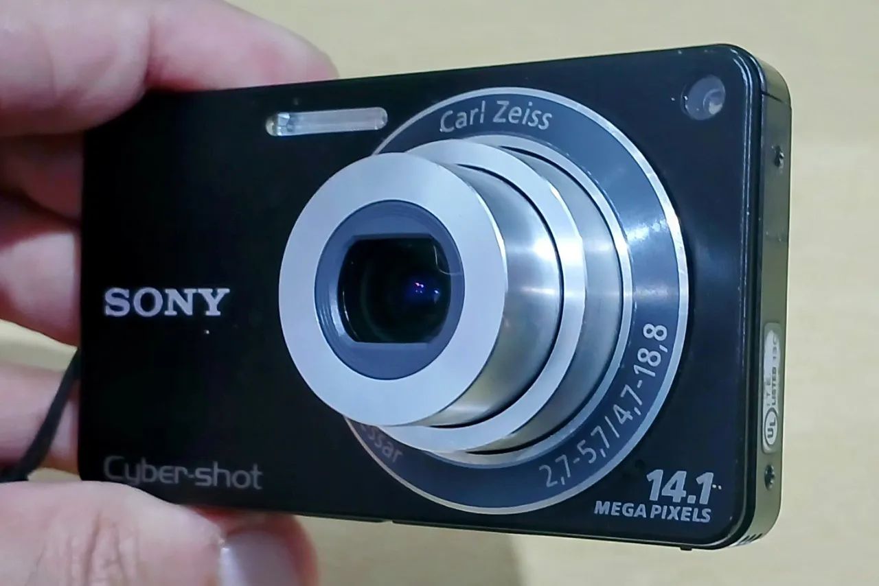 Câmera Digital Sony Cyber-shot DSC-W350 14.1MP  3X - Excelente 