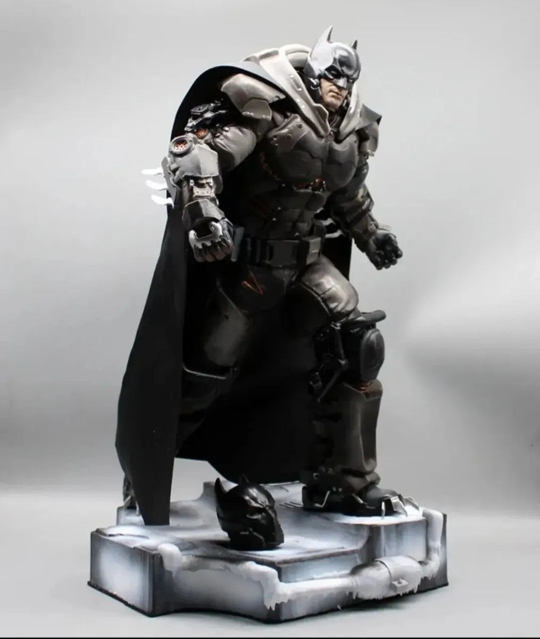 FIGURE ACTION BONECO BATMAN LIGA DA JUSTIÇA DC COMICS BLINDADO 44 CM COLECIONÁVEL  - Foto 5