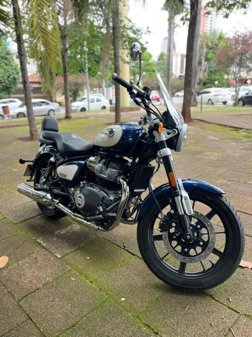 Royal Enfield Super Meteor Celestial Blue 25/26