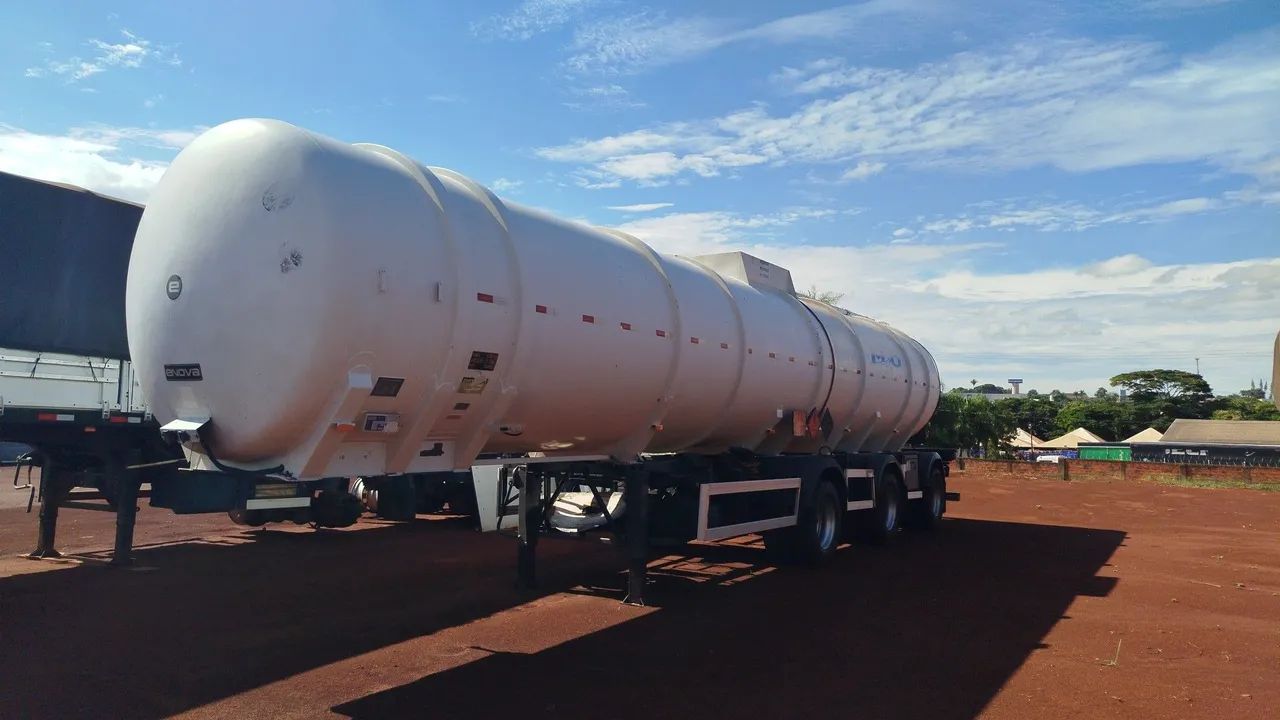 Carreta tanque 2019 enova 45000 lts  - Foto 2