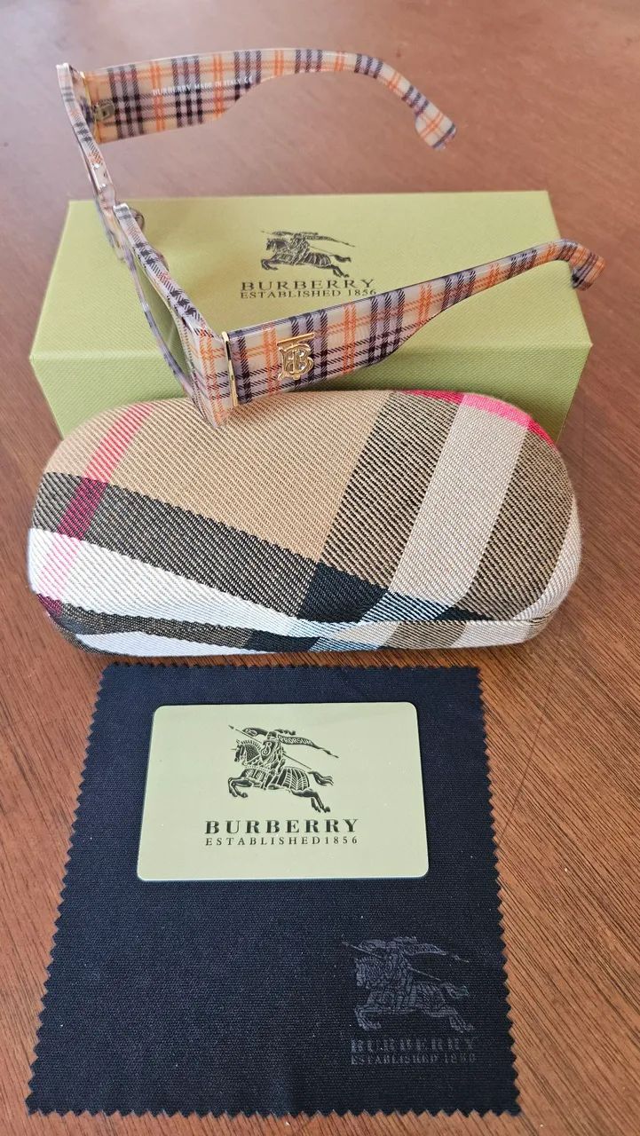 Óculos de sol Burberry 
