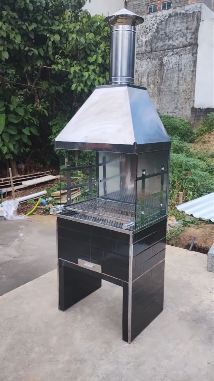 Churrasqueira pré-moldada com vidro temperado e coifa inox  - Foto 5