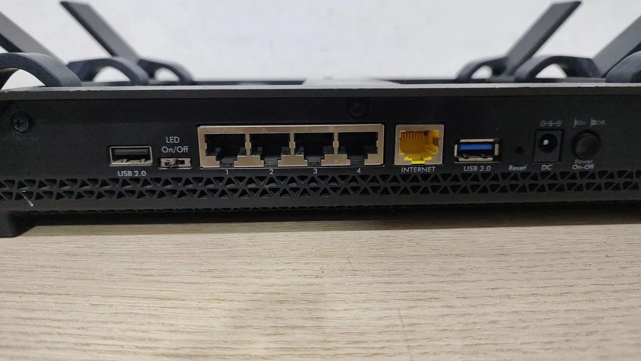 ROTEADOR Wi-Fi NETGEAR R8000 LONGO ALCANCE - Foto 2