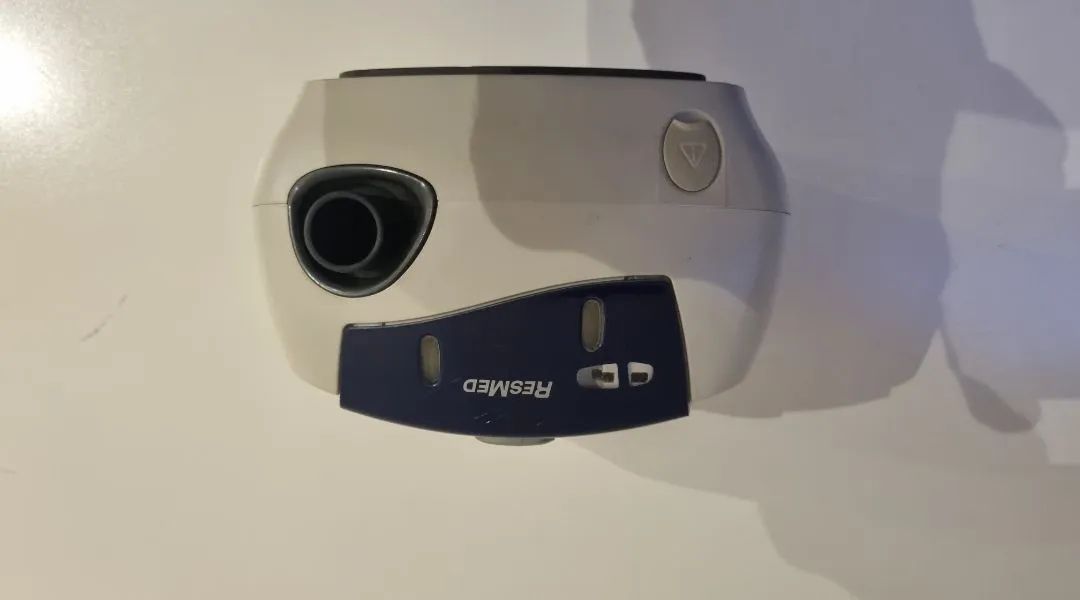 Aparelho de CPAP ResMed AirMini - Foto 2