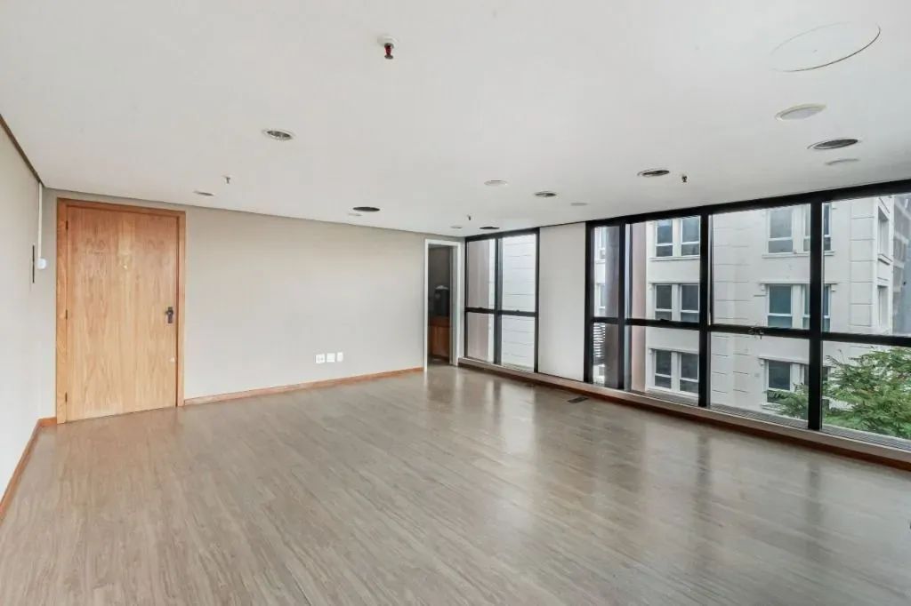 Linda sala comercial no bairro Bela Vista em Porto Alegre. Imóvel com 37 m² de área privat - Foto 9