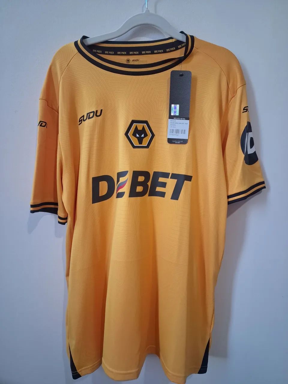 Camisa de Futebol Wolverhampton 2023/2024