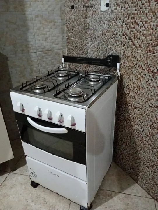 Fogão 4 Bocas Esmaltec com Forno