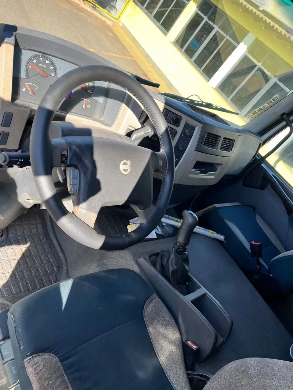 Volvo VM 270 Bitruck  - Foto 11