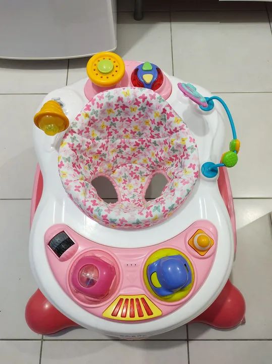 Andador Bebê com Brinquedos - Rosa - Foto 2