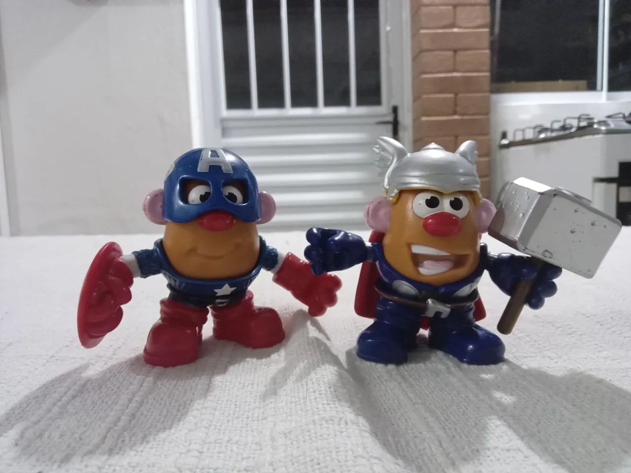 COLEÇÃO CABEÇA DE BATATA HERÓIS MARVEL - Foto 4