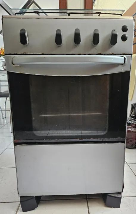 Fogão 4 Bocas com Forno - Conservado