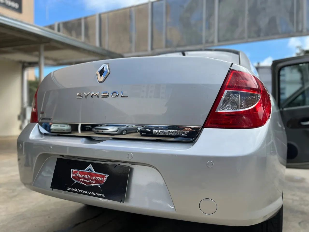 RENAULT SYMBOL 1.6 PRIVILÈGE 16V FLEX 4P MANUAL PRATA 2013 - Foto 5