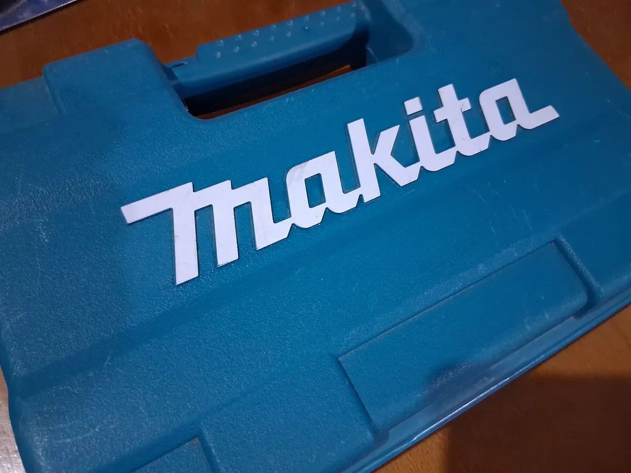 MAKITA 102-PIECE TOOL KIT E-10730