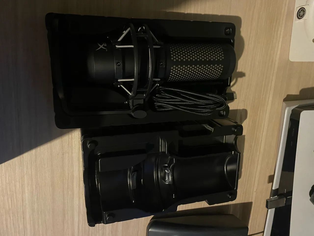 Microfone Gamer HyperX QuadCast S - Foto 5