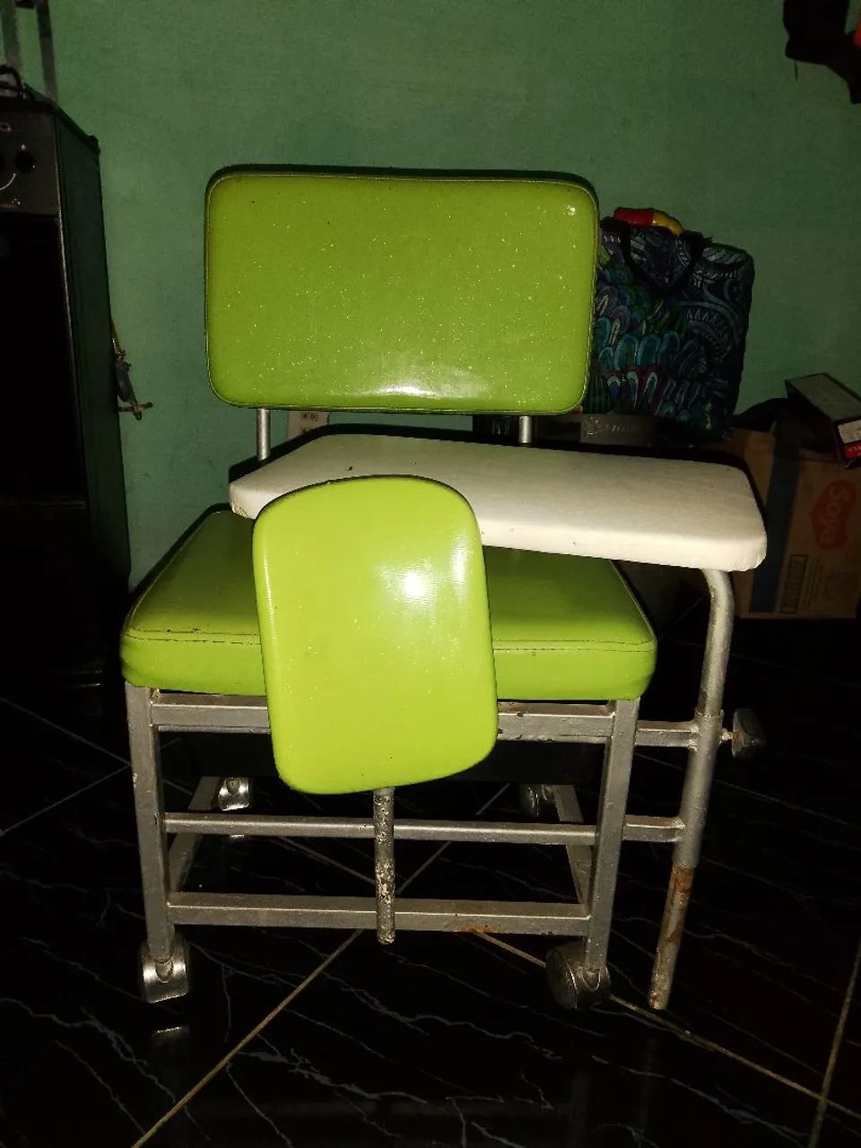 Cadeira de Manicure 