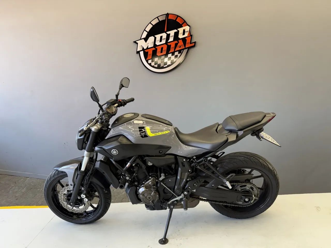 Yamaha Mt-07 2018 - Foto 2