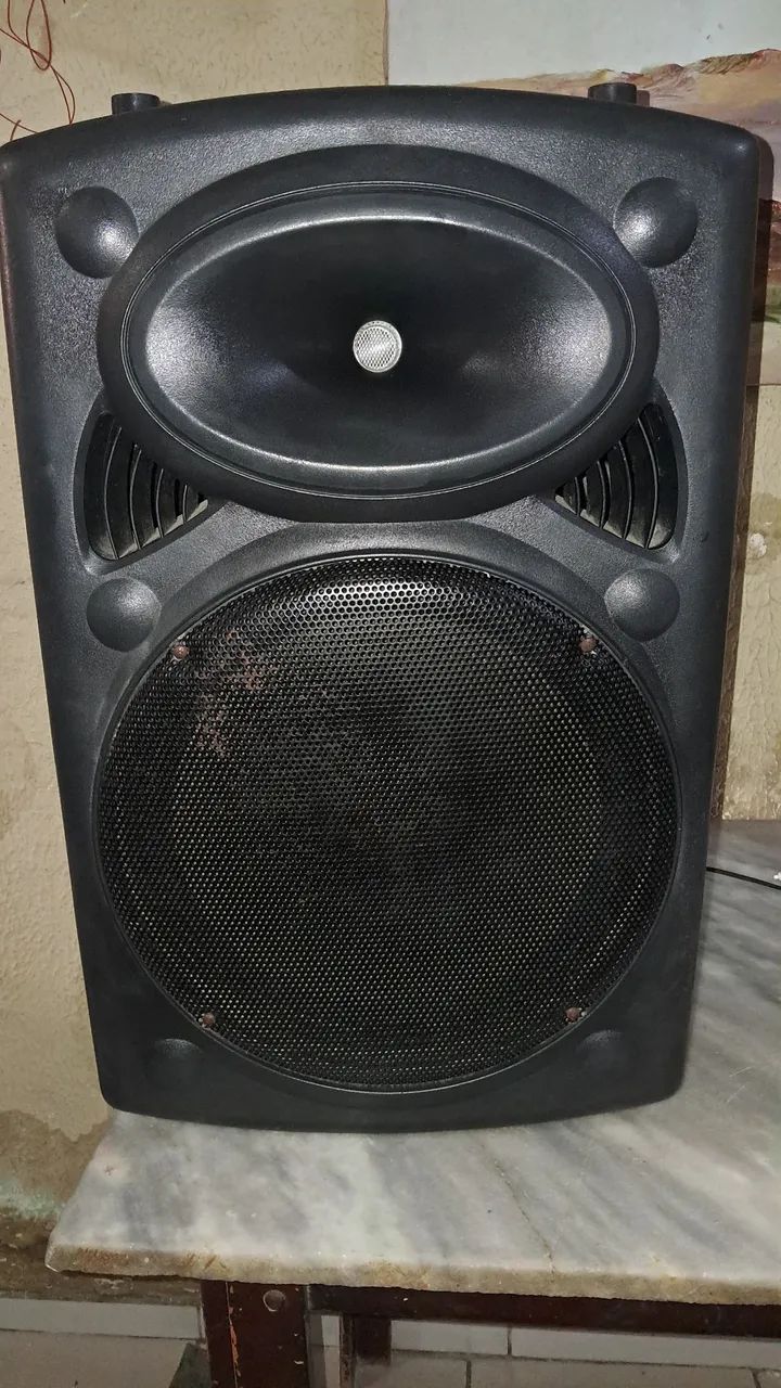 Caixa de Som Bluetooth tipo torre