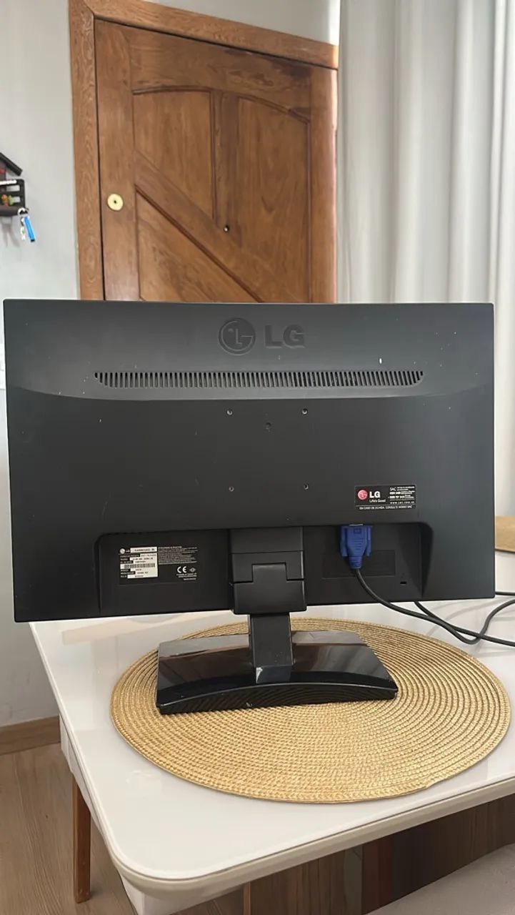 Monitor LG 22? E2241 - Tela LED, Excelente Estado, Ideal para PC e Trabalho - Foto 2