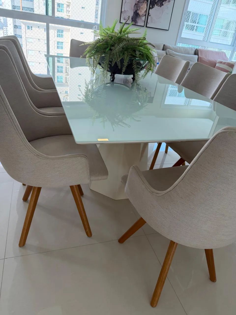 Mesa de Jantar com 8 cadeiras - Foto 4